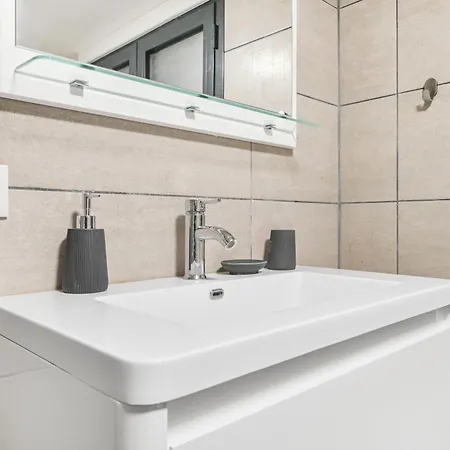 Apartment Le Jardin - 3 Piece - Parking - & Paris Le Plessis-Trevise