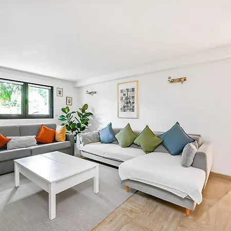 Apartment Le Jardin - 3 Piece - Parking - & Paris