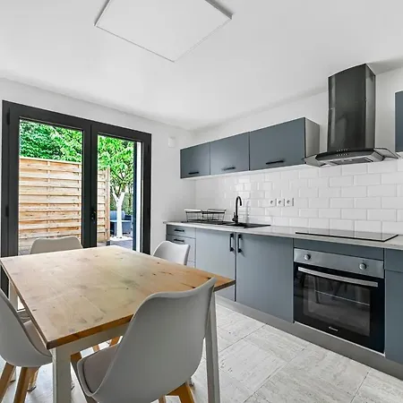 Le Jardin - 3 Piece - Parking - & Paris